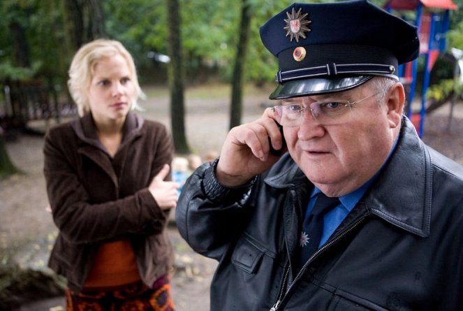 Volajte políciu 110 - Die verlorene Tochter - Z filmu - Sinja Dieks, Horst Krause