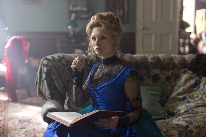 Ripper Street - A Man of My Company - Photos - MyAnna Buring