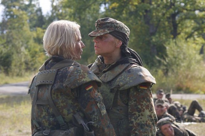 Polizeiruf 110 - Zapfenstreich - Van film - Stephanie Schönfeld, Annette Strasser