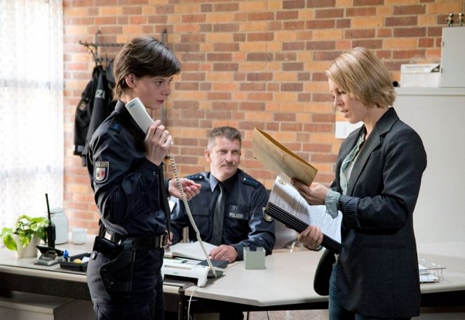 Polizeiruf 110 - Season 39 - Einer von uns - Photos - Anika Wangard, Anneke Kim Sarnau
