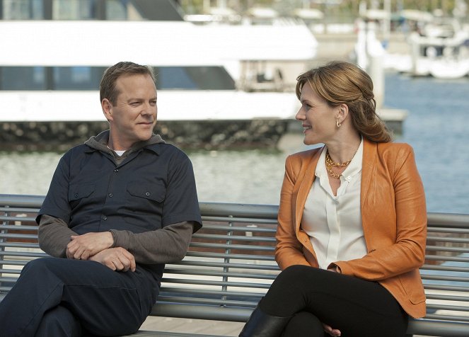 Touch - Season 1 - Tessellations - Photos - Kiefer Sutherland