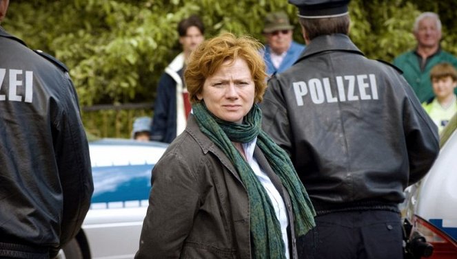 Volejte policii 110 - Série 38 - Alles Lüge - Z filmu - Imogen Kogge