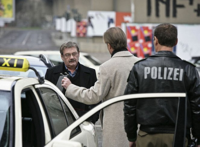 Volajte políciu 110 - Season 37 - Taximord - Z filmu - Wolfgang Winkler, Axel Wandtke