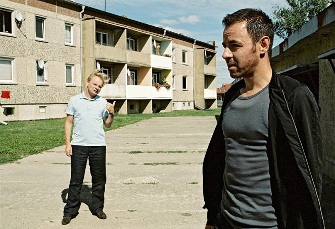 Polizeiruf 110 - Season 36 - Dunkler Sommer - Filmfotók - Uwe Steimle, Felix Eitner