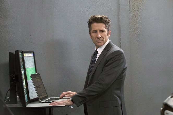 Touch - Leviathan - Photos - Leland Orser