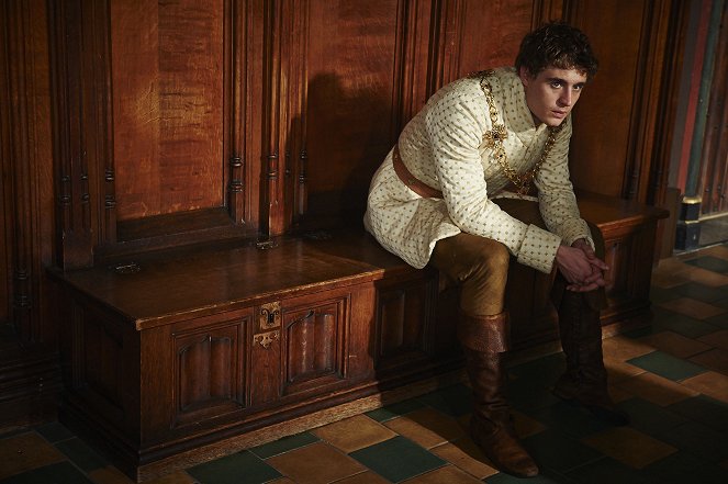 The White Queen - Promo - Max Irons