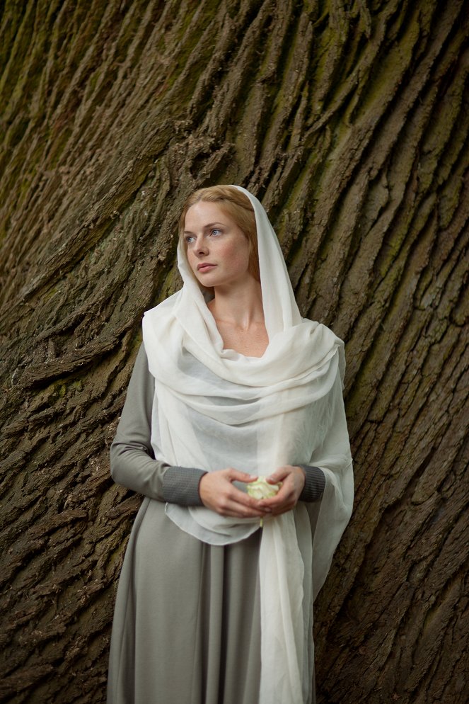 A fehér királyné - A királyba szerelmesen - Promóció fotók - Rebecca Ferguson