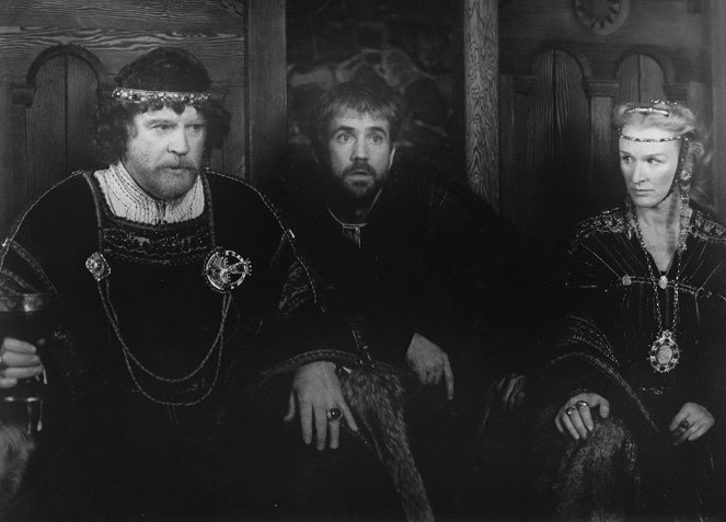 Hamlet - Z filmu - Alan Bates, Mel Gibson, Glenn Close