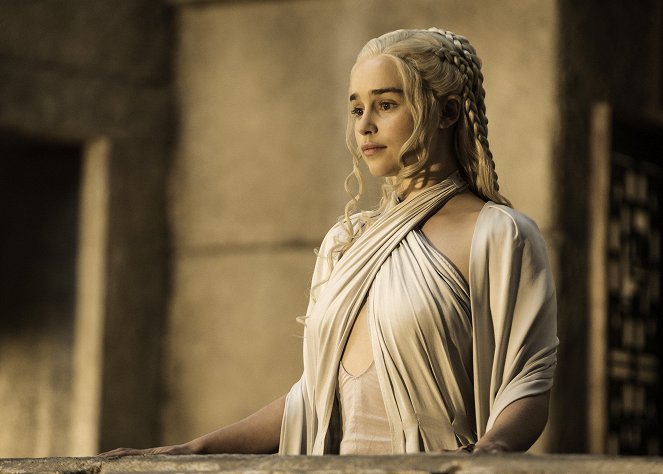 Game of Thrones - The Sons of the Harpy - Photos - Emilia Clarke