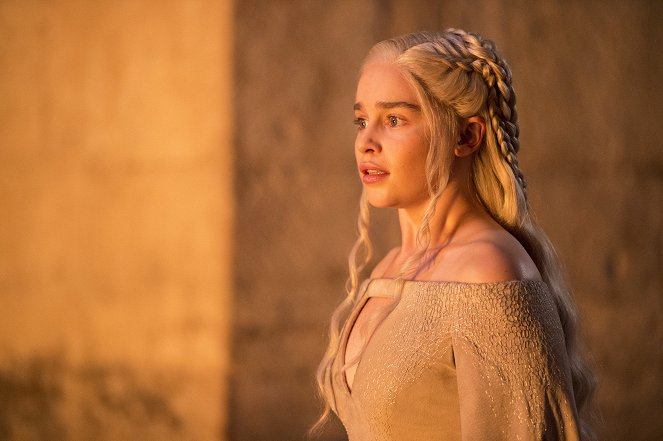 Hra o trůny - V očekávání válek - Z filmu - Emilia Clarke