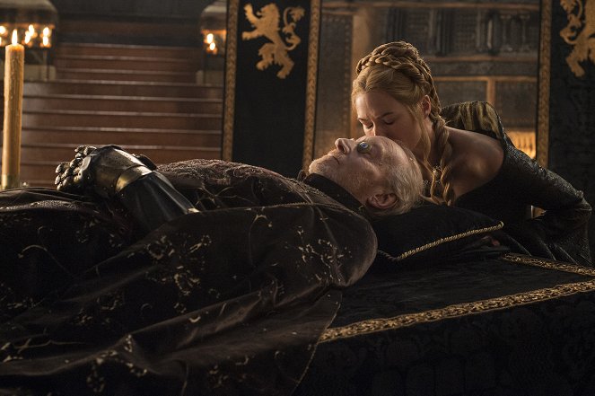 Game of Thrones - The Wars to Come - Photos - Charles Dance, Lena Headey