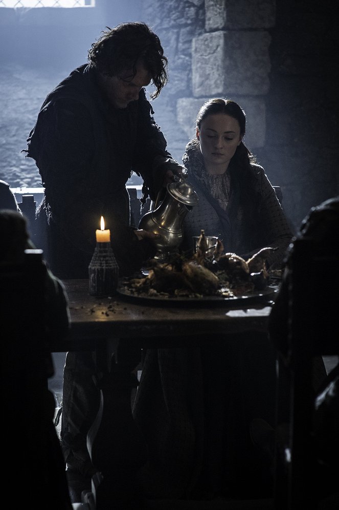 Game of Thrones - Season 5 - Kill the Boy - Photos - Alfie Allen, Sophie Turner