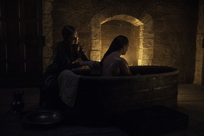 Game Of Thrones - Ungebeugt, Ungezähmt, Ungebrochen - Filmfotos - Charlotte Hope, Sophie Turner