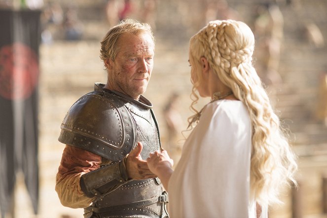 Game Of Thrones - Der Tanz der Drachen - Filmfotos - Iain Glen, Emilia Clarke