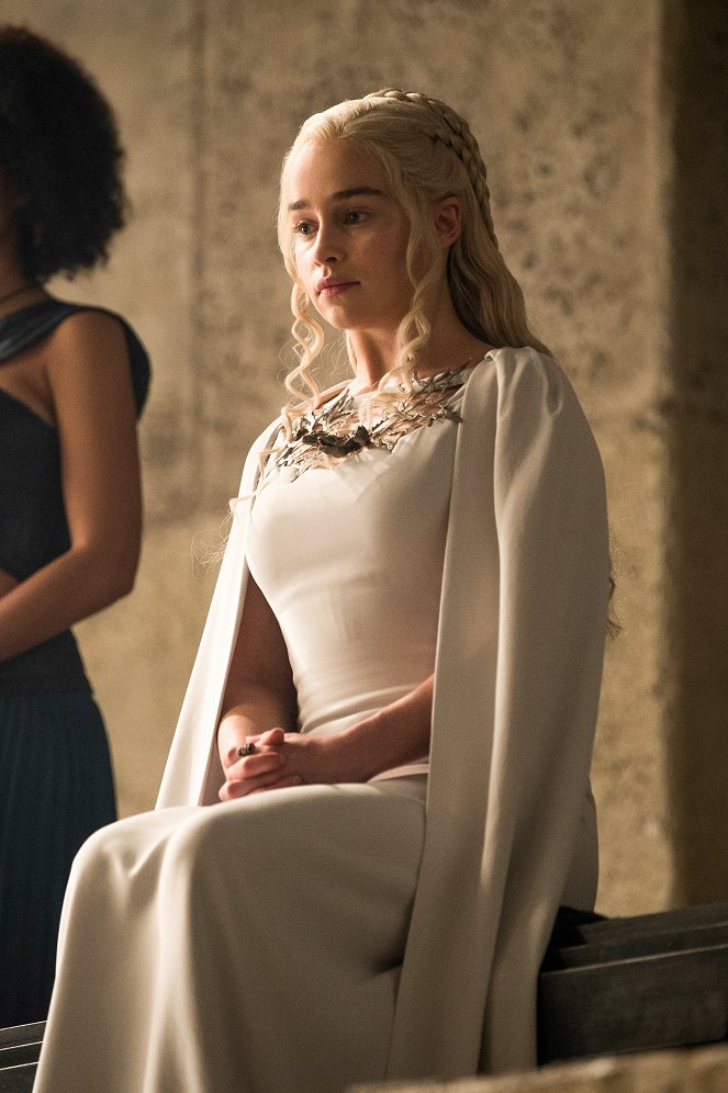 Game of Thrones - Hardhome - Photos - Emilia Clarke