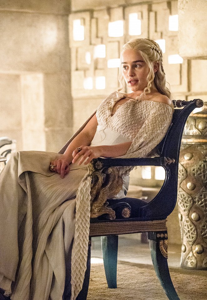 Game of Thrones - Season 5 - Hardhome - Photos - Emilia Clarke