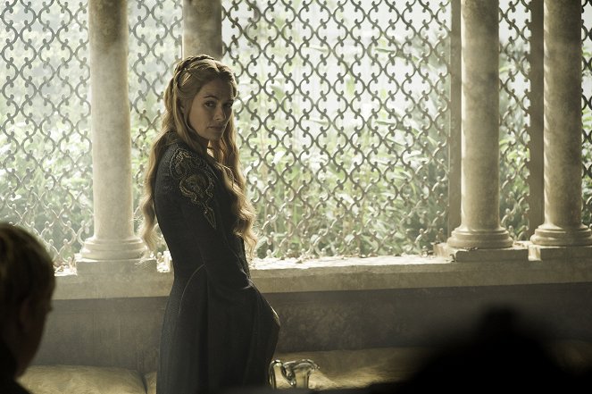 Game of Thrones - The Gift - Photos - Lena Headey
