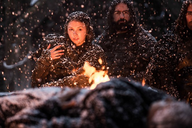 Game of Thrones - Season 5 - The Gift - Photos - Hannah Murray