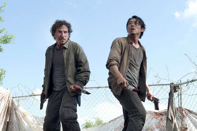 The Walking Dead - Thank You - Van film - Michael Traynor, Steven Yeun