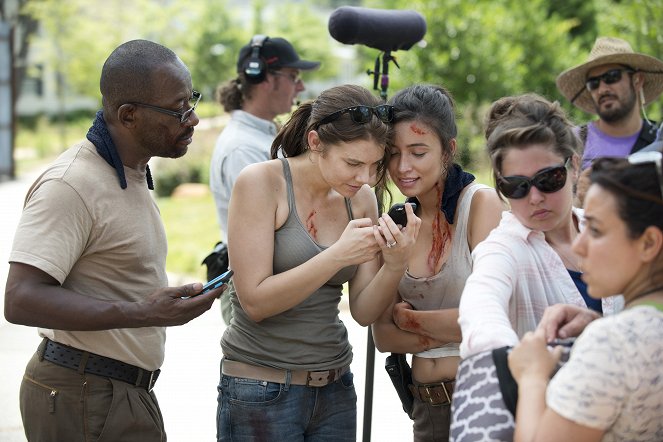 The Walking Dead - Hier und Jetzt - Dreharbeiten - Lennie James, Lauren Cohan, Christian Serratos