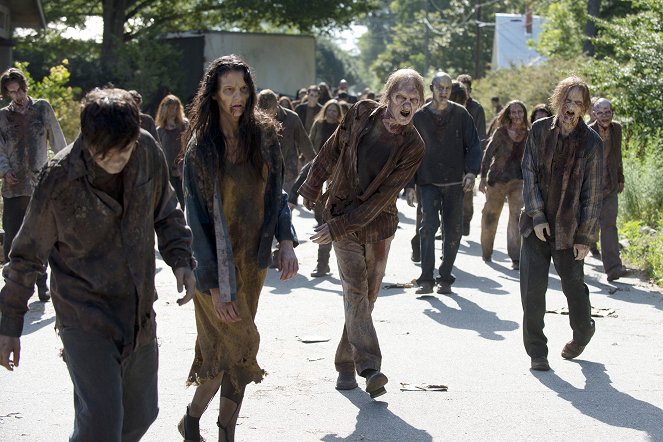 The Walking Dead - Now - Photos
