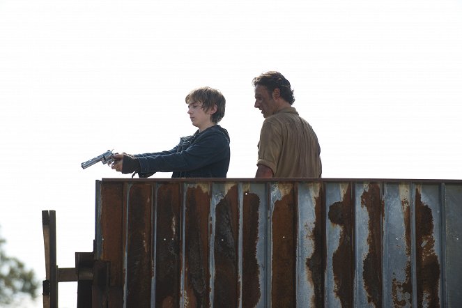 The Walking Dead - Season 6 - Hier und Jetzt - Filmfotos - Austin Abrams, Andrew Lincoln