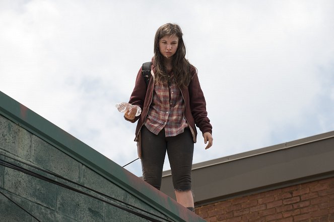The Walking Dead - Die Wand - Filmfotos - Katelyn Nacon