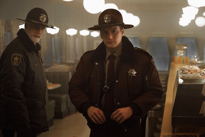 Fargo - Season 2 - Warten auf Dutch - Filmfotos - Ted Danson, Patrick Wilson