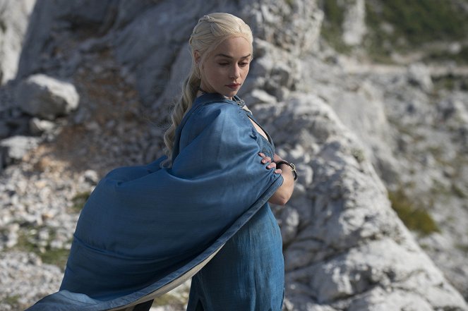 Game of Thrones - Two Swords - Photos - Emilia Clarke