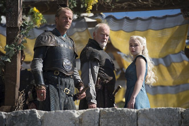 Game of Thrones - Oathkeeper - Van film - Iain Glen, Ian McElhinney, Emilia Clarke