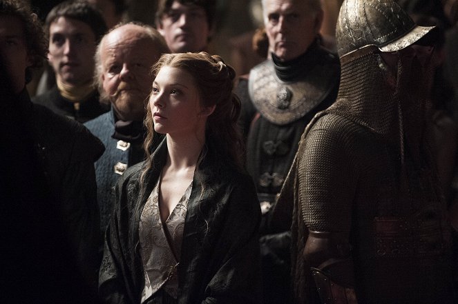 Game of Thrones - First of His Name - Photos - Roger Ashton-Griffiths, Natalie Dormer