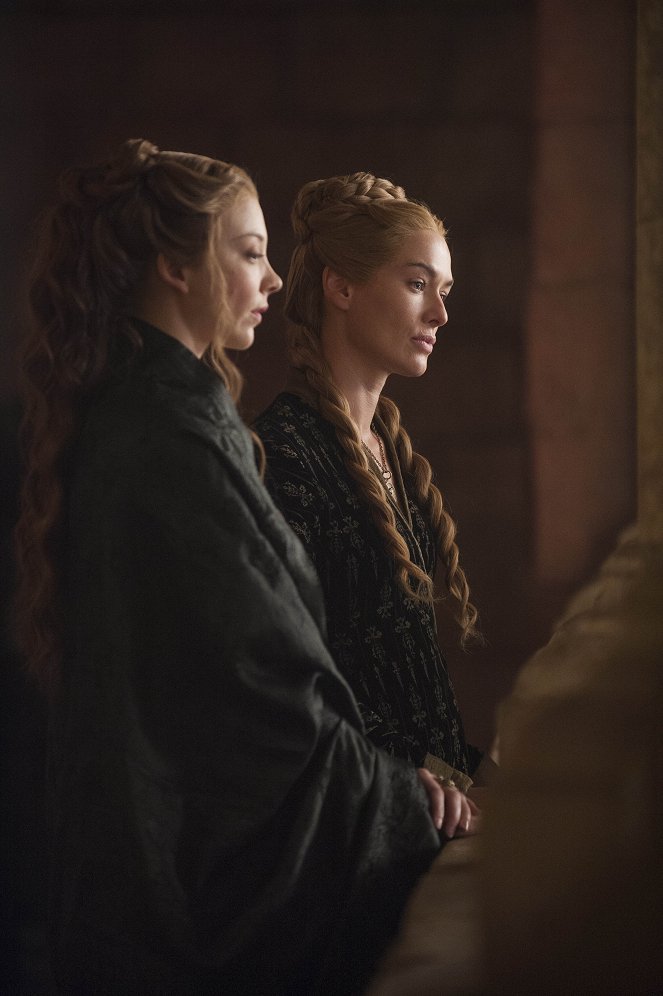 Game of Thrones - First of His Name - Photos - Natalie Dormer, Lena Headey