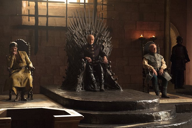Game of Thrones - The Laws of Gods and Men - Photos - Pedro Pascal, Charles Dance, Roger Ashton-Griffiths