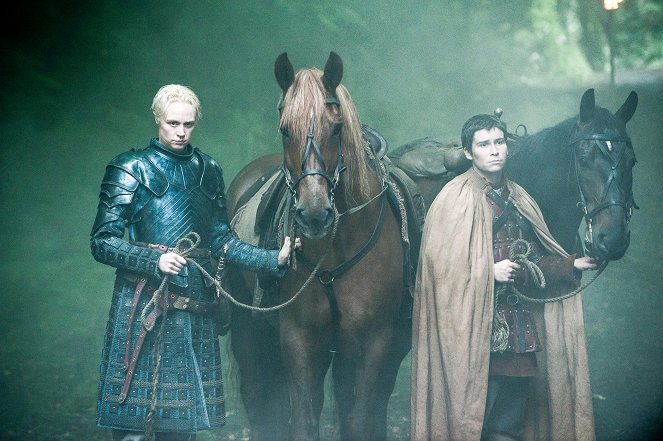 Game of Thrones - Season 4 - Mockingbird - Van film - Gwendoline Christie, Daniel Portman