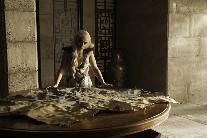 Game of Thrones - Season 4 - Mockingbird - Van film - Emilia Clarke