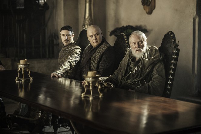 Game Of Thrones - Der Weg der Züchtigung - Filmfotos - Aidan Gillen, Conleth Hill, Julian Glover