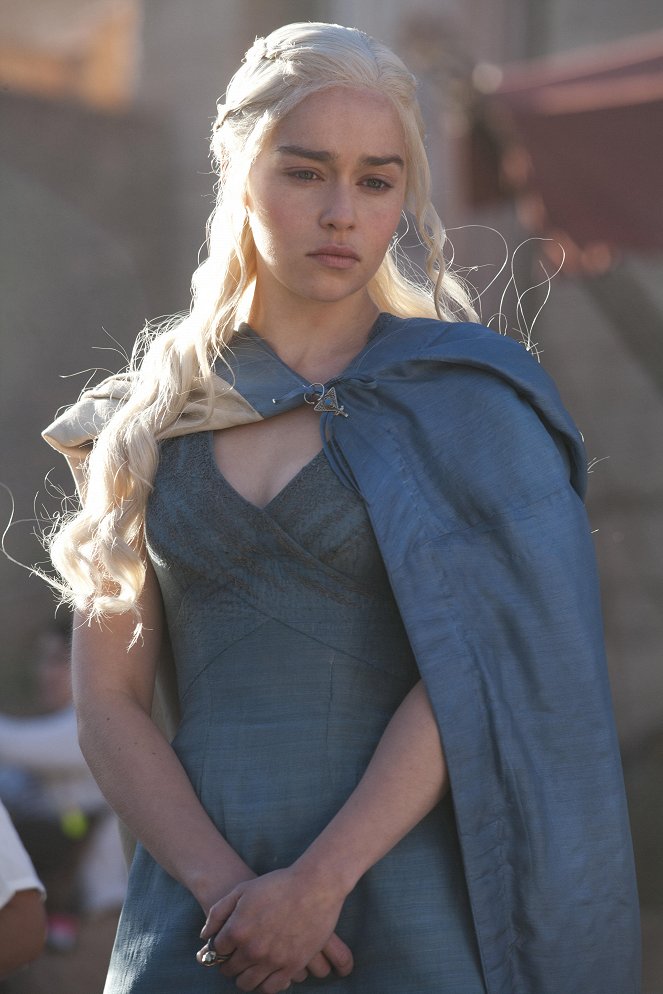 Game of Thrones - Season 3 - Voici que son tour de garde est fini - Film - Emilia Clarke