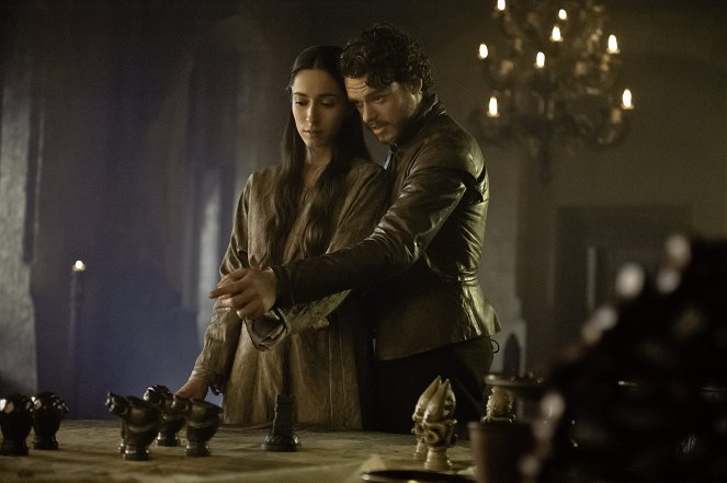 Game of Thrones - Kissed by Fire - Photos - Oona Chaplin, Richard Madden