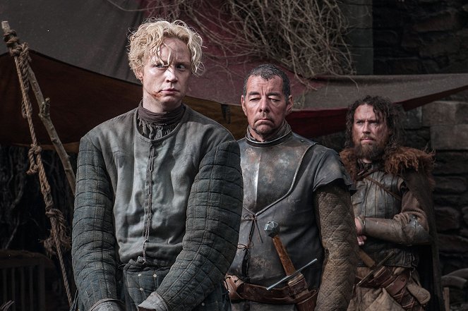 Game of Thrones - Kissed by Fire - Photos - Gwendoline Christie