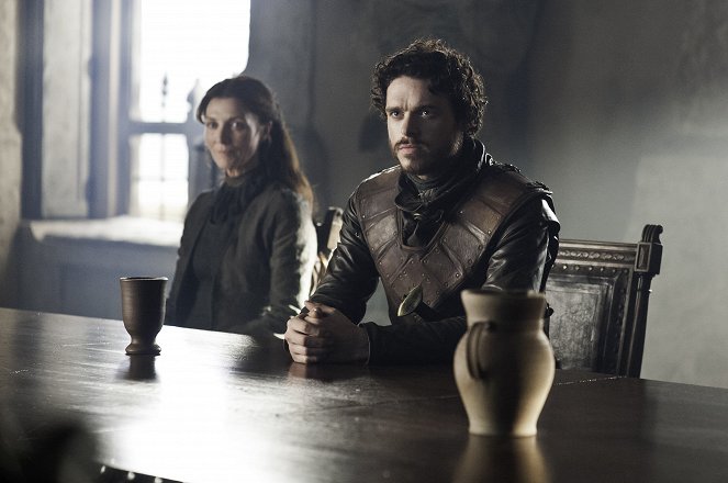 Game Of Thrones - Der Aufstieg - Filmfotos - Michelle Fairley, Richard Madden