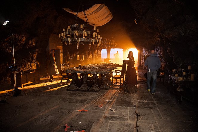 Game Of Thrones - Mhysa - Dreharbeiten - Stephen Dillane, Carice van Houten