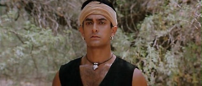 Lagaan - tenkrát v Indii - Z filmu - Aamir Khan