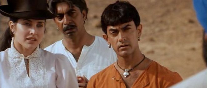 Lagaan: Érase una vez en la India - De la película - Rachel Shelley, Shri Vallabh Vyas, Aamir Khan