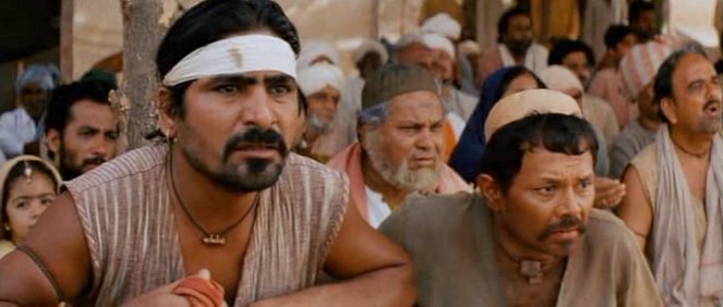 Lagaan: Once Upon a Time in India - Z filmu - Yashpal Sharma, Rajendranath Zutshi