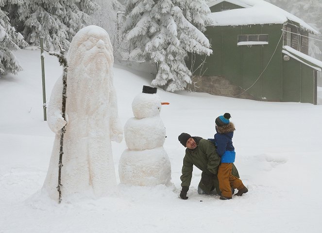 A Case for a Skier - Photos - David Matásek