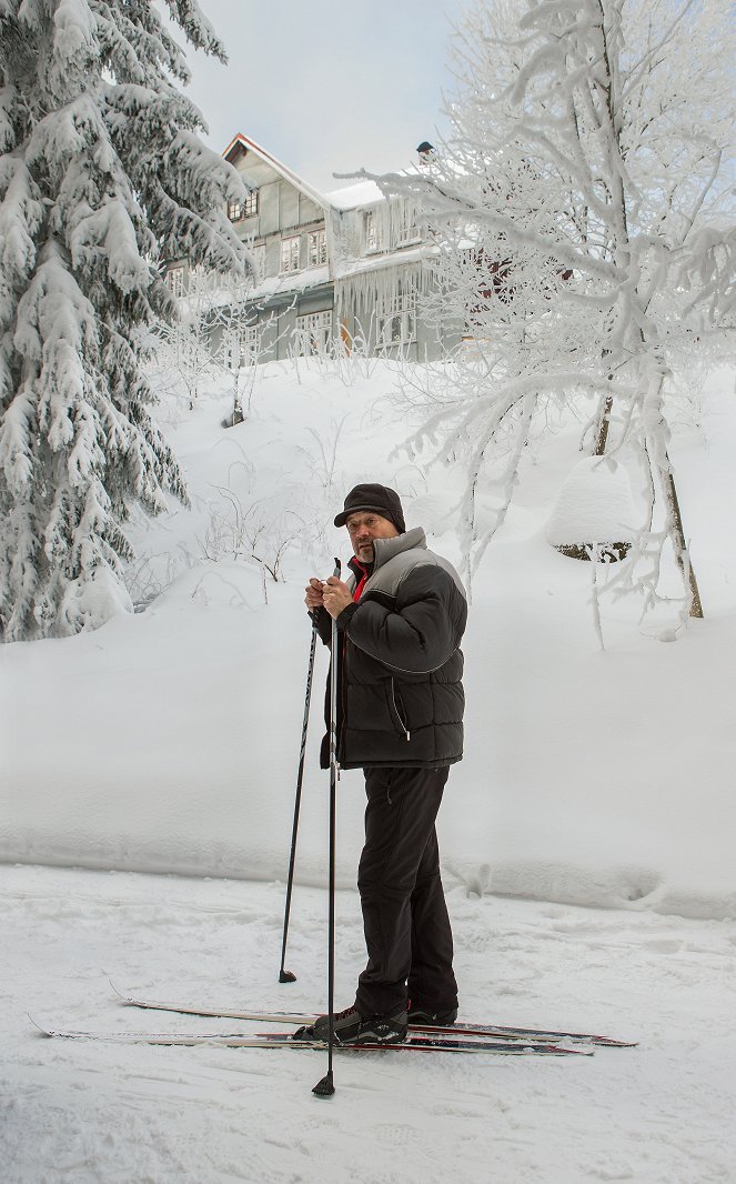 Případ pro lyžaře - Filmfotos - Viktor Preiss