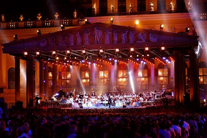 André Rieu at Schönbrunn, Vienna - Z filmu