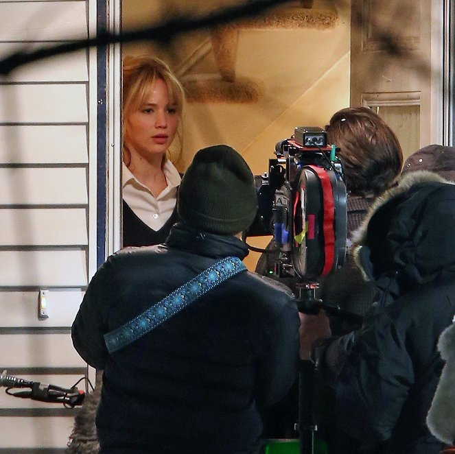 Podnikavá Joy - Z natáčení - Jennifer Lawrence