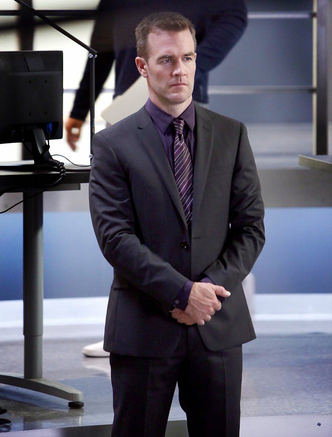 CSI: Cyber - #Baby #Entführung - Filmfotos - James van der Beek