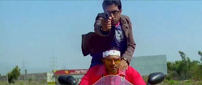 Dhoom - Die Jagd beginnt - Filmfotos - Abhishek Bachchan, Uday Chopra